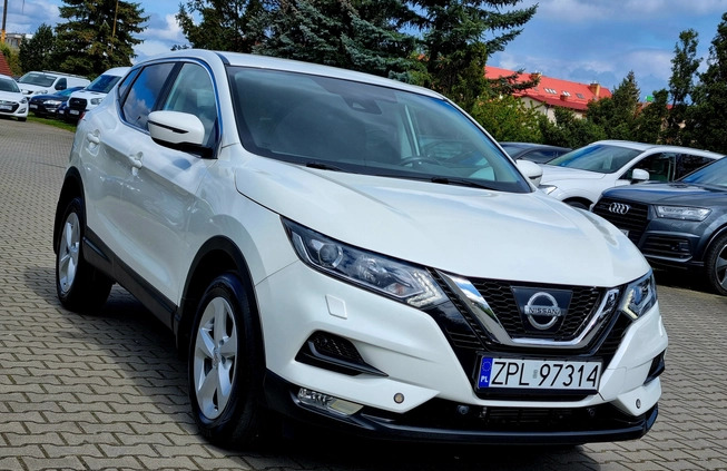 Nissan Qashqai cena 67900 przebieg: 101000, rok produkcji 2018 z Stęszew małe 277